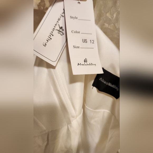 Abaowedding White Wedding Gown Lace Tulle Applique Illusion V Neck NWT - Picture 11 of 12